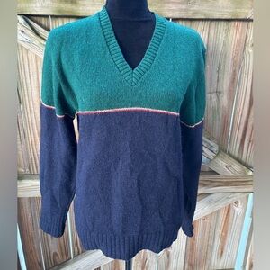Vintage Robert Bruce Long Sleeve V-Neck Wool Sweater Size M